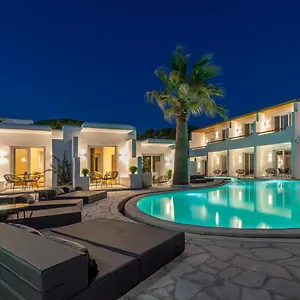 Omnia Mykonos Boutique & 4* Ornos (Mykonos)